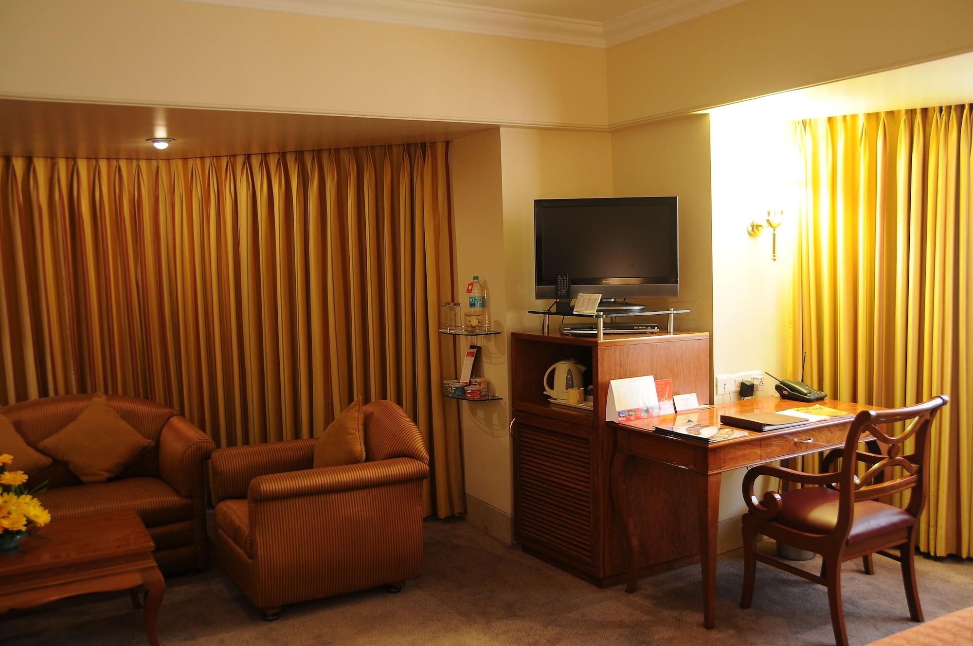 Hotel Ramada Plaza By Wyndham Palm Grove Bombay Exterior foto A room at the Taj Bengal