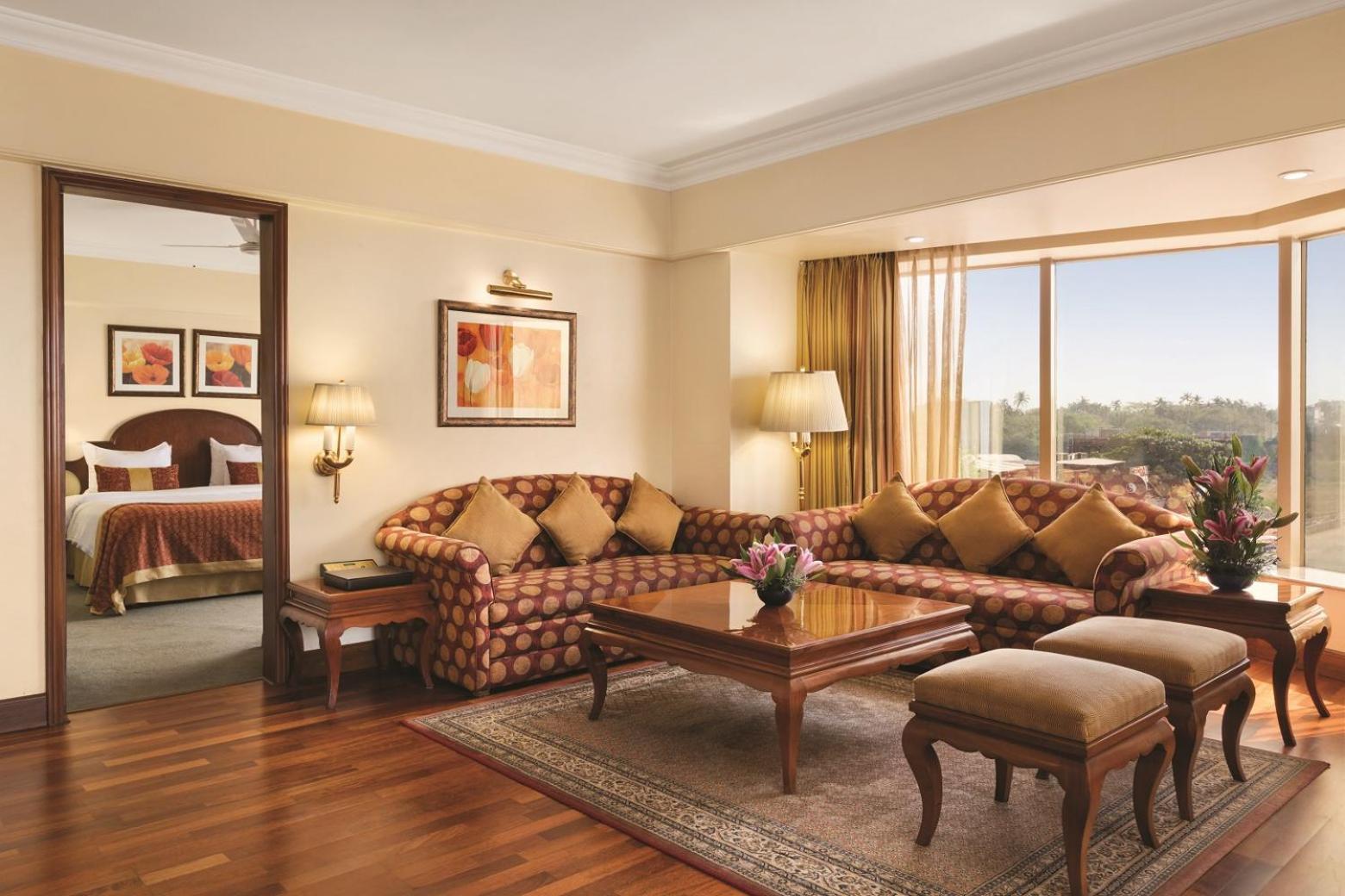 Hotel Ramada Plaza By Wyndham Palm Grove Bombay Exterior foto